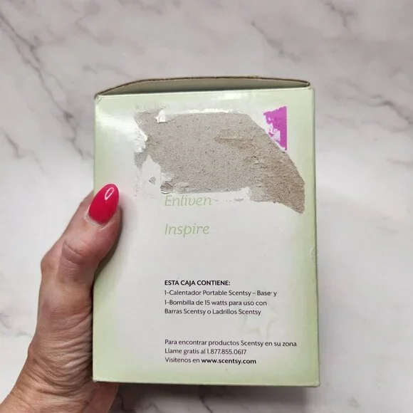 NEW Scentsy Warmer BUD Wall Plug-In w/ Scentsy Bar In Box Christmas Cottage - Picture 5 of 12